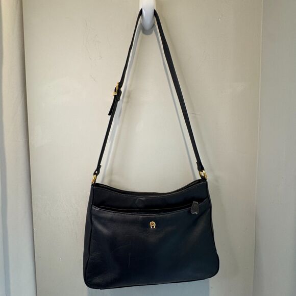 Etienne Aigner Handbags - Vintage Etienne Aigner Navy Leather Hobo Shoulder Bag Horseshoe Logo
